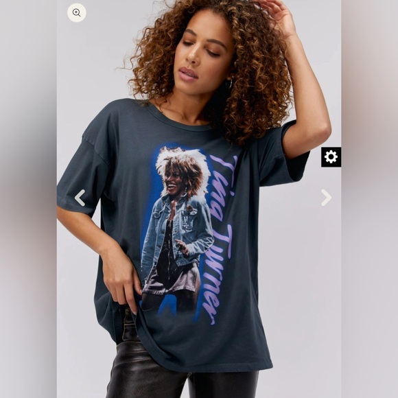 TINA TURNER 1984 MERCH TEE - Picture 7 of 7